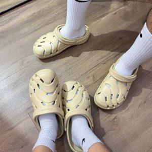 DÉP DISCOVERY CROCS MÀU VÀNG-BEIGE