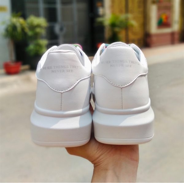 Giày Domba Cầu Vồng