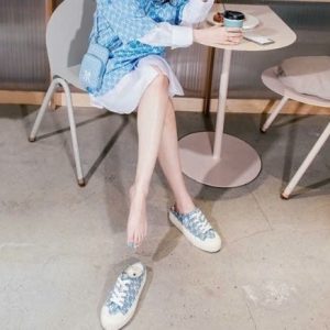 GIÀY MULE MONOGRAM DENIM XANH NHẠT K TAG