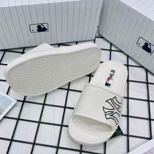 DÉP MLB NỘI ĐỊA ĐÚC NGUYÊN KHỐI MÀU TRẮNG ND003