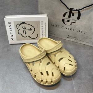 DÉP DISCOVERY CROCS MÀU VÀNG-BEIGE