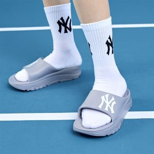 DÉP MLB KOREA CHUNKY SLIDER NEW YORK YANKEES 50GRS – NY XÁM