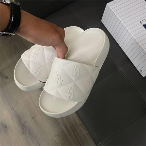 DÉP MLB CHUNKY BOUNCER SLIDE LA TRẮNG