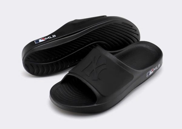 DÉP MLB NỘI ĐỊA QUAI CAO SU ĐEN FULL (SS23TT002)