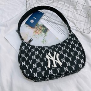 Túi Xách Mlb Monogram Hobo...